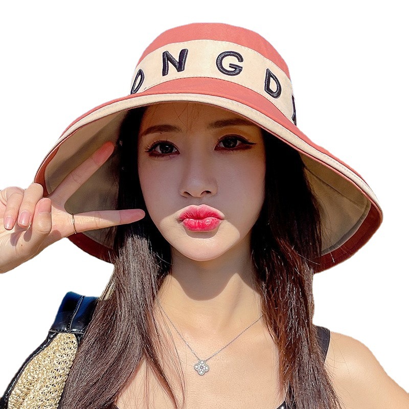 Women's reversible summer hat with lettering, perfect for spring and autumn, ideal for beach vacations and travel, with a wide brim for sun protection.