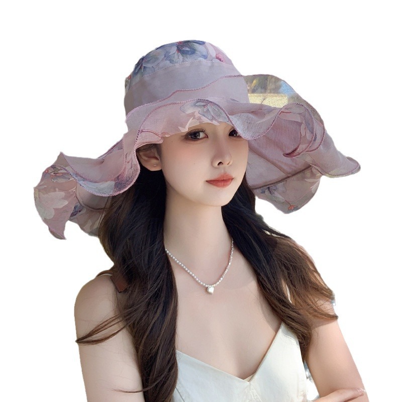 New summer foldable sun hat for women, wide brim, perfect for outings, beach, and UV protection.